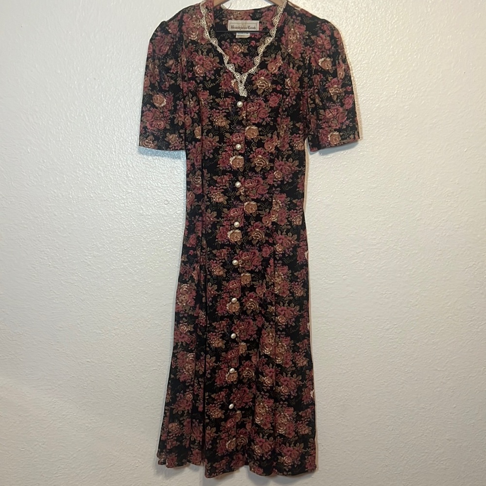 beautiful vintage dress